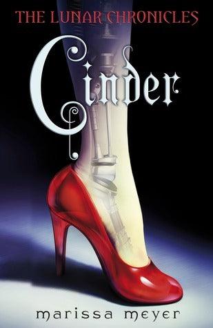 Cinder (The Lunar Chronicles Book 1) - Thryft