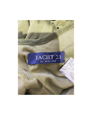 Yacht 21