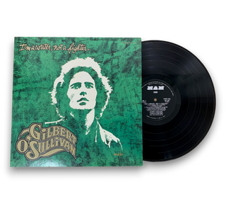 I'm A Writer, Not A Fighter = アイム・ア・ライター（1本のペンがあれば）