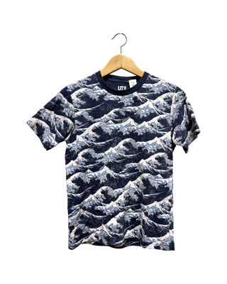 Uniqlo X Hokusai Blue