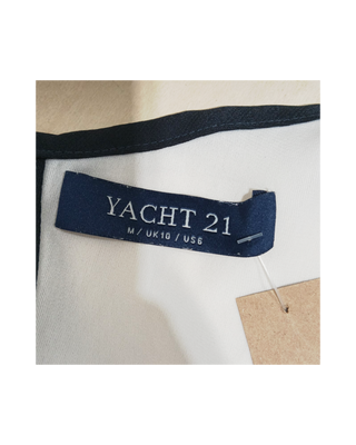 Yacht 21