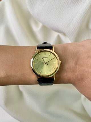 Vintage Seiko Quartz Gold-tone Round Black Leather Watch