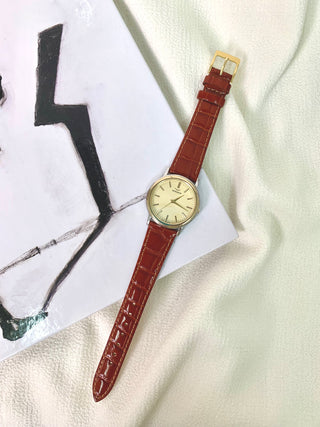 VaInqueur Quartz Two-Tone Round Brown Leather Strap Watch