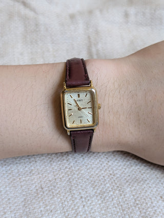 Vintage Seiko Quartz Gold Tank Leather Strap Watch