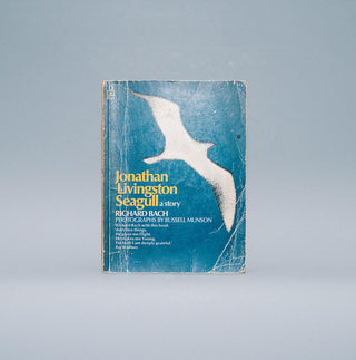 Jonathan Livingston Seagull: A story - Thryft