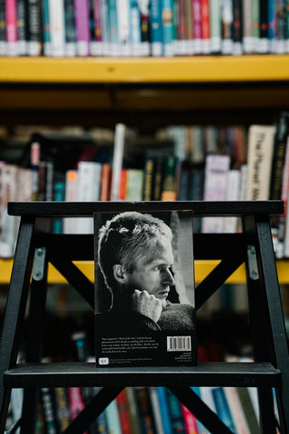 Miss Smilla's Feelings for Snow - Thryft